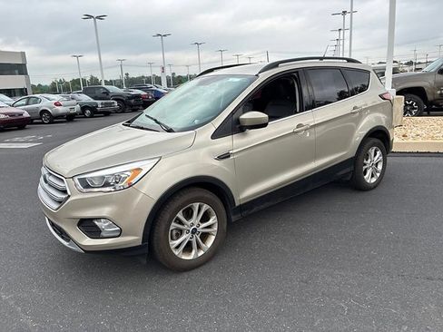 Used 2018 Ford Escape SEL AWD/4WD image 17
