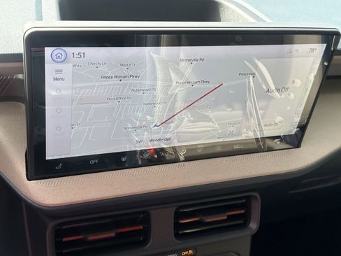 New 2025 Ford Maverick Lariat w/ 4K Tow Package image 37