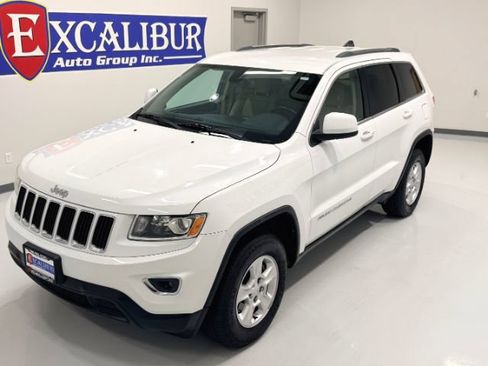 Used 2014 Jeep Grand Cherokee Laredo w/ Quick Order Package 23E AWD/4WD image 39