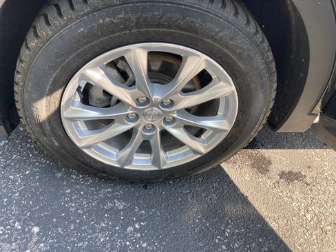 Used 2021 Buick Envision Preferred AWD/4WD image 35