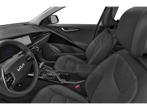 Certified 2023 Kia Niro FWD image 12