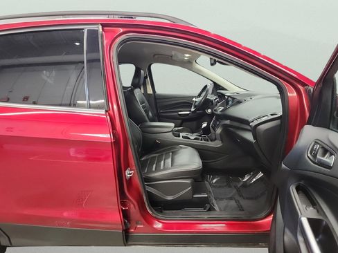 Used 2018 Ford Escape SEL w/ Ford Safe & Smart Package image 17