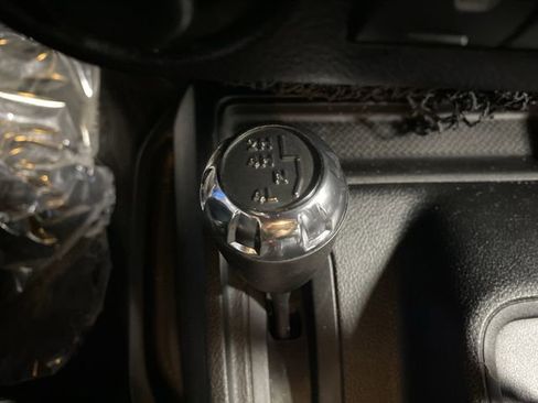 Used 2016 Jeep Wrangler Unlimited Rubicon w/ Connectivity Group image 20