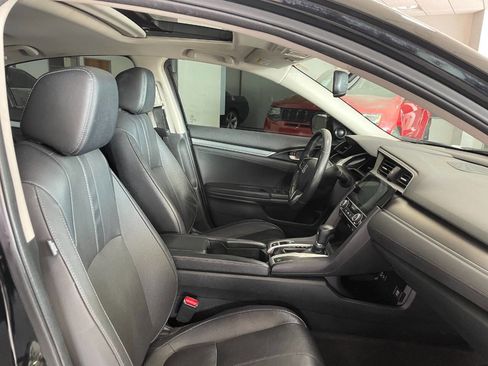 Used 2017 Honda Civic Touring image 29