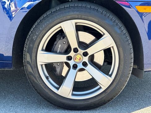 Used 2024 Porsche Macan image 42