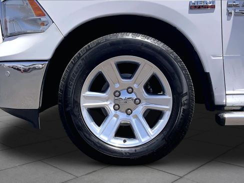 Used 2017 RAM 1500 Lone Star RWD image 11