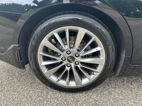 Used 2019 INFINITI Q50 Luxe w/ Essential Package (3.0T Luxe) RWD image 15