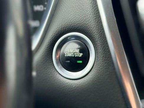 Used 2020 Chevrolet Traverse RS image 13