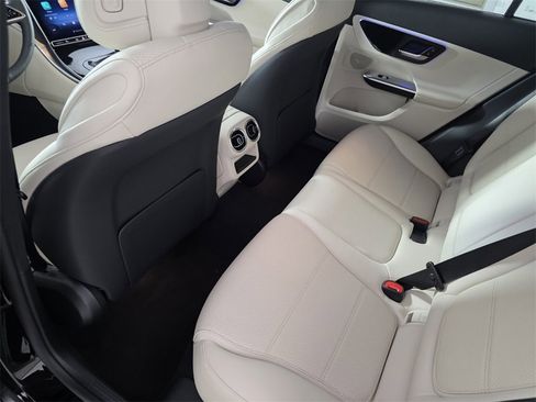 New 2026 Mercedes-Benz GLC 300 image 11