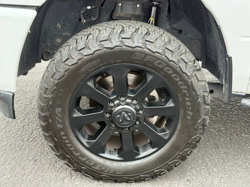 Used 2020 RAM 2500 Big Horn w/ Night Edition image 10