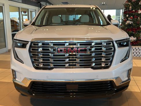 New 2026 GMC Acadia Denali w/ Super Cruise Package FWD image 2