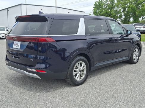 Used 2024 Kia Carnival LX FWD image 6