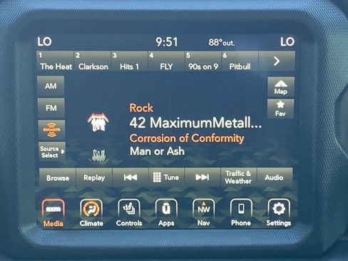 Used 2022 Jeep Wrangler Unlimited Rubicon 4xe AWD/4WD image 16