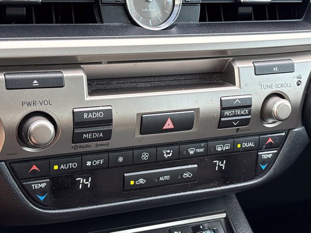 Used 2015 Lexus ES 350 w/ Premium Package FWD image 18