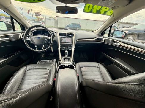 Used 2016 Ford Fusion SE w/ Equipment Group 202A AWD/4WD image 22