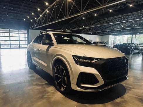 Used 2022 Audi RS Q8 AWD/4WD image 7