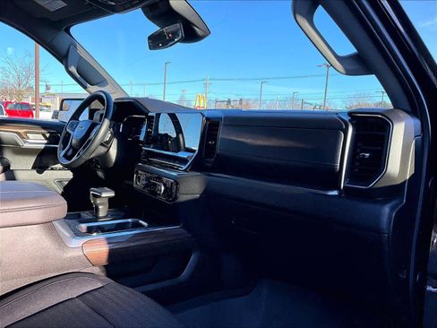 Used 2024 Chevrolet Silverado 1500 RST image 21