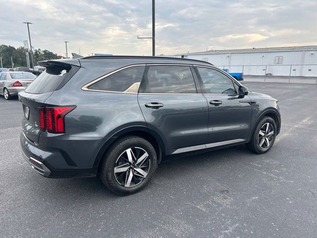 Used 2021 Kia Sorento S w/ Panoramic Sunroof Package FWD image 4