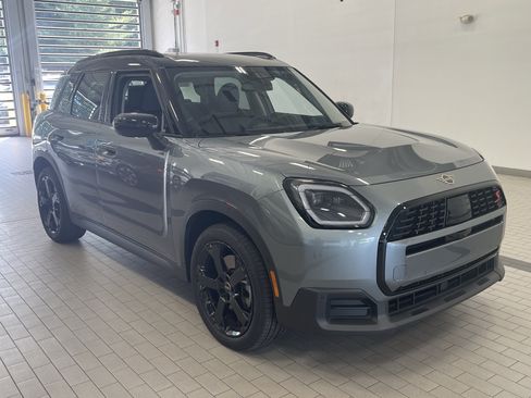 Used 2025 MINI Cooper Countryman S AWD/4WD image 3