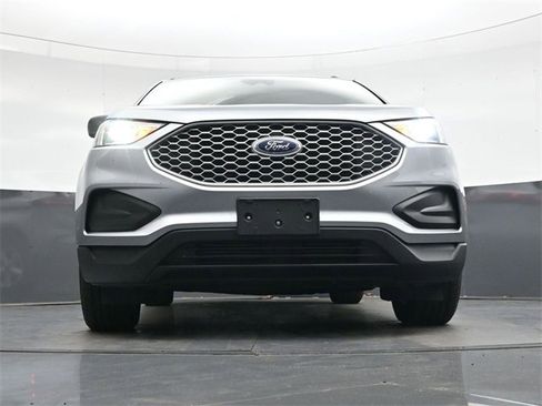 Used 2024 Ford Edge SE image 42