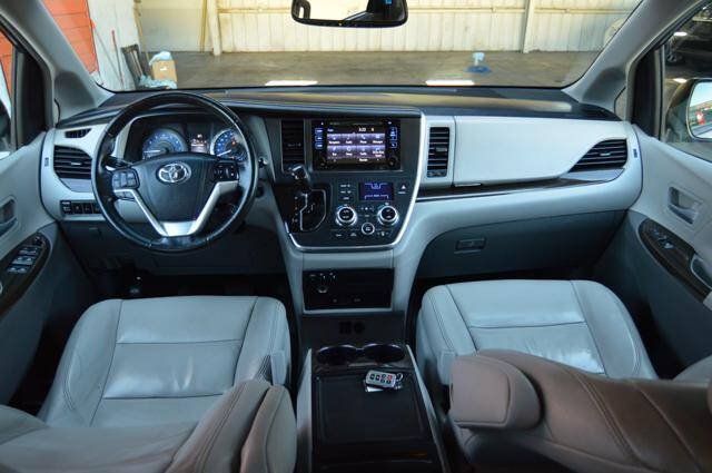 Used 2015 Toyota Sienna XLE Premium AWD/4WD image 18