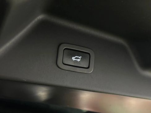 Used 2014 Land Rover Range Rover Autobiography image 19