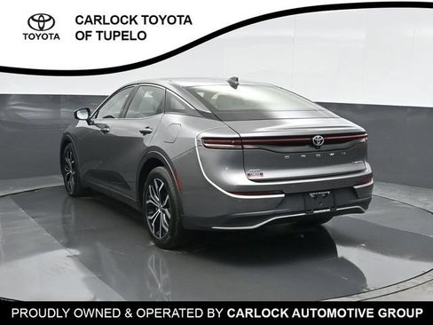 Used 2023 Toyota Crown AWD/4WD image 11