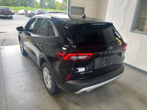 Used 2023 Ford Escape Active w/ Tech Pack #2 AWD/4WD image 6