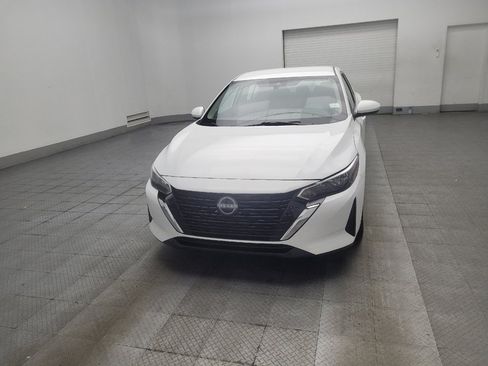Used 2024 Nissan Sentra SV FWD image 15