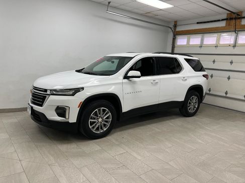 Used 2023 Chevrolet Traverse LT FWD image 7