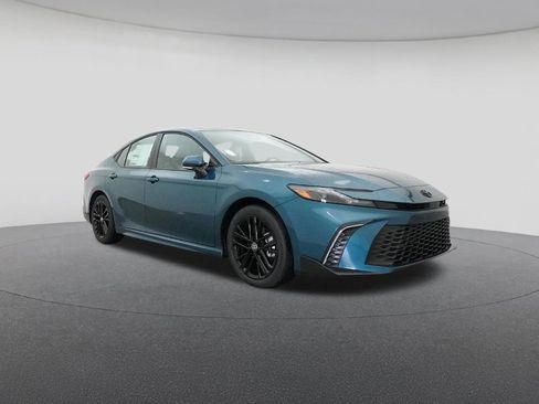 New 2026 Toyota Camry SE image 29