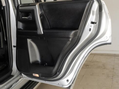 Used 2016 Toyota 4Runner Limited image 47