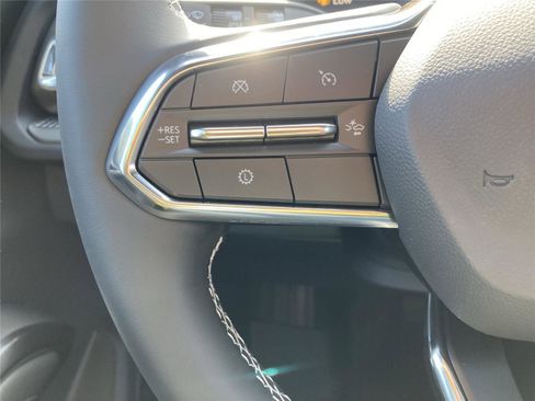 New 2026 Chevrolet Traverse LT image 24