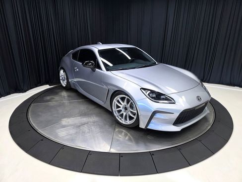 Used 2024 Toyota GR86 Premium RWD image 48