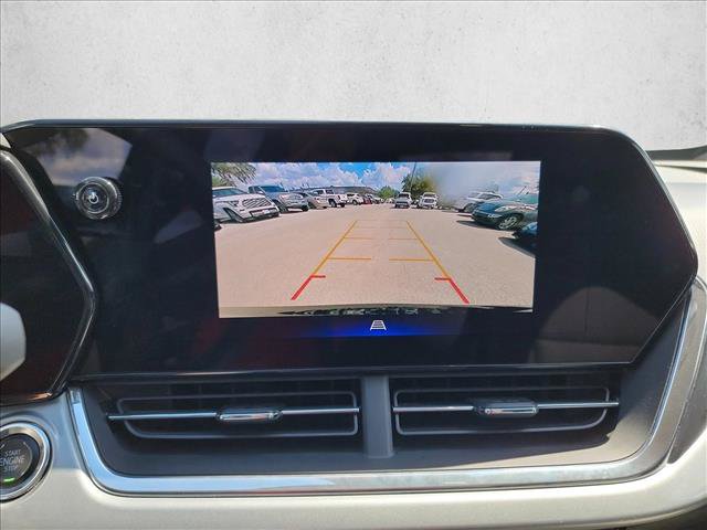 Used 2025 Chevrolet Trax LT FWD image 20
