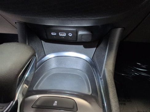 Used 2022 Chevrolet Malibu LT FWD image 24
