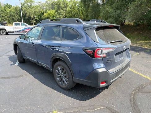Used 2025 Subaru Outback Onyx Edition AWD/4WD image 4