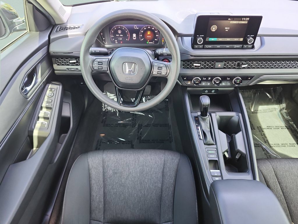 Used 2025 Honda Accord SE image 19