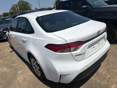 Used 2026 Toyota Corolla LE FWD image 4