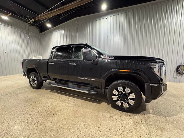 Used 2024 GMC Sierra 2500 Denali w/ Denali Reserve Package AWD/4WD image 5