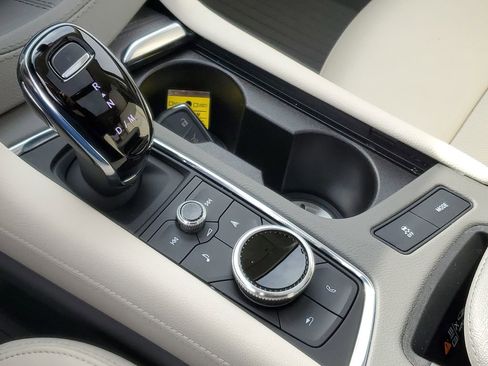 Certified 2024 Cadillac XT6 Premium Luxury w/ LPO, Floor Liner Package image 21