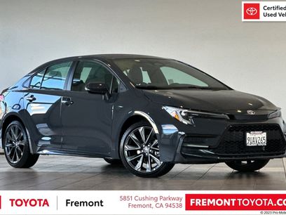 Certified 2025 Toyota Corolla SE w/ Convenience Package