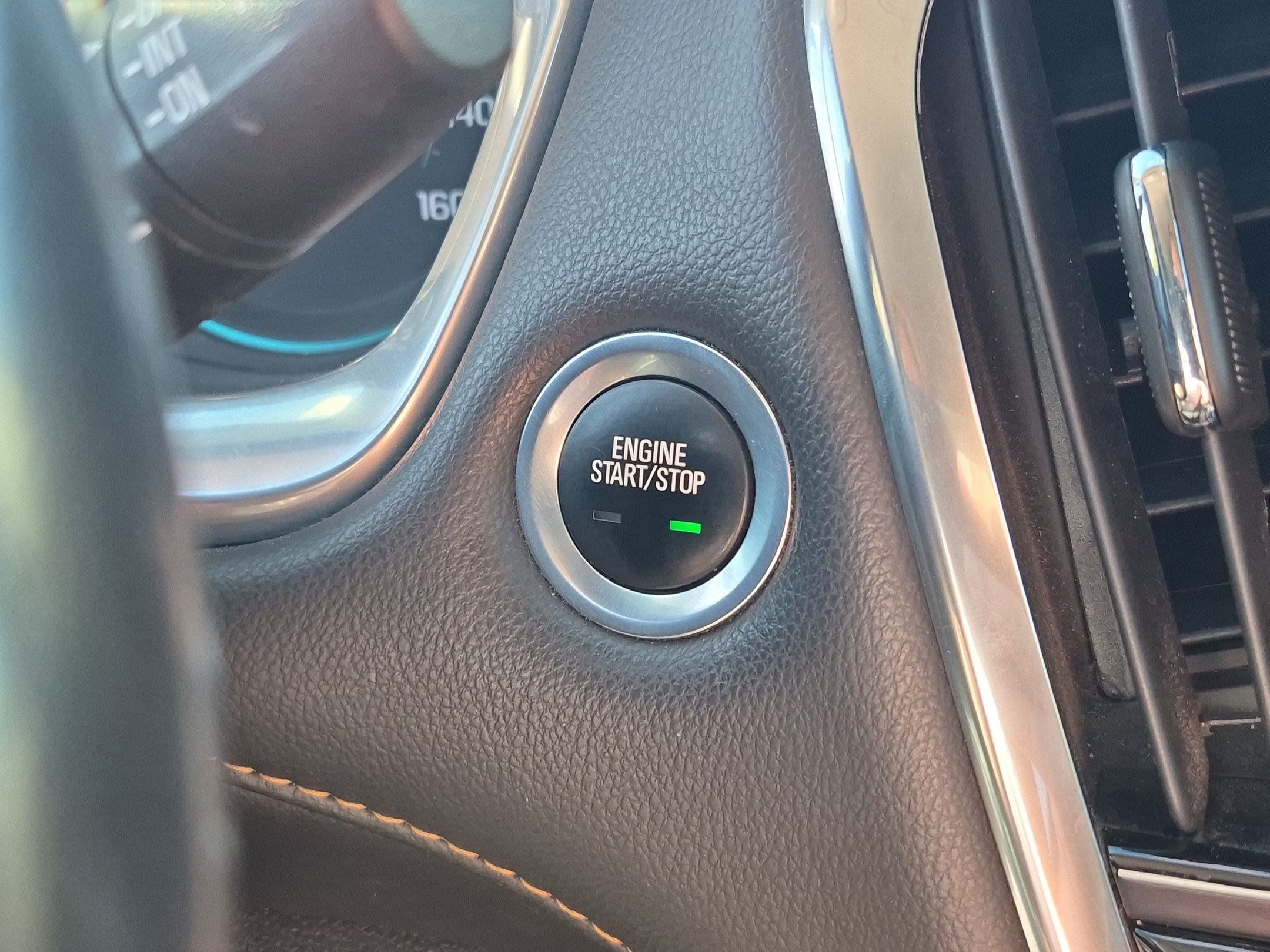 Used 2019 Chevrolet Traverse LT w/ LPO, Blackout Package AWD/4WD image 21