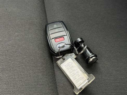 Used 2025 Toyota Camry LE image 22