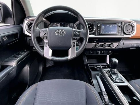 Used 2019 Toyota Tacoma SR5 image 9