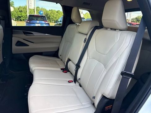 Certified 2023 INFINITI QX60 Luxe w/ Cargo Package AWD/4WD image 6