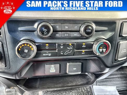 Used 2023 Ford F250 XLT w/ FX4 Off-Road Package AWD/4WD image 27