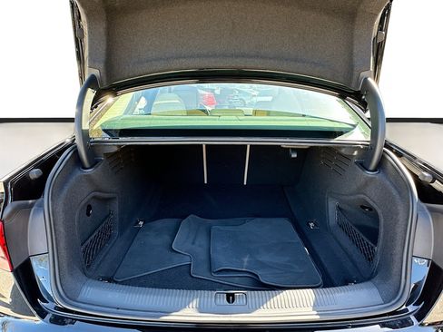 Used 2021 Audi A4 2.0T Premium w/ Convenience Package image 26