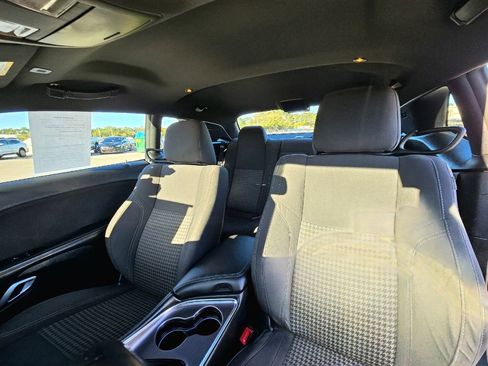 Used 2017 Dodge Challenger SXT image 24