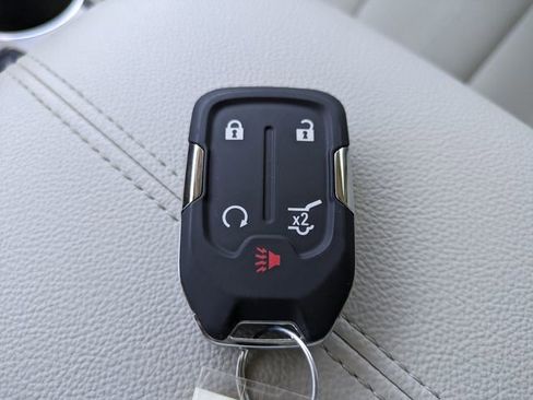 Used 2024 GMC Terrain Denali w/ Denali Premium Package AWD/4WD image 34